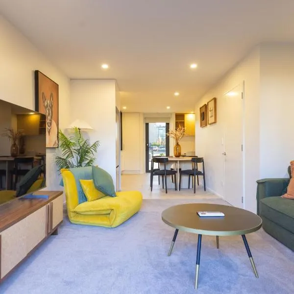 LUX NEW CBD Retreat - 2Bed2Bath With Parking!, ξενοδοχείο σε Christchurch