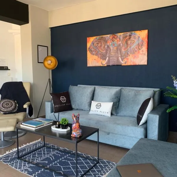 Aelio Suites- Near Airport and Beach, hotel v destinaci Markopoulon