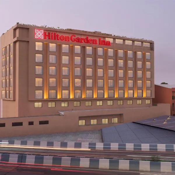 Hilton Garden Inn Surat City Centre, hotel v destinaci Súrat