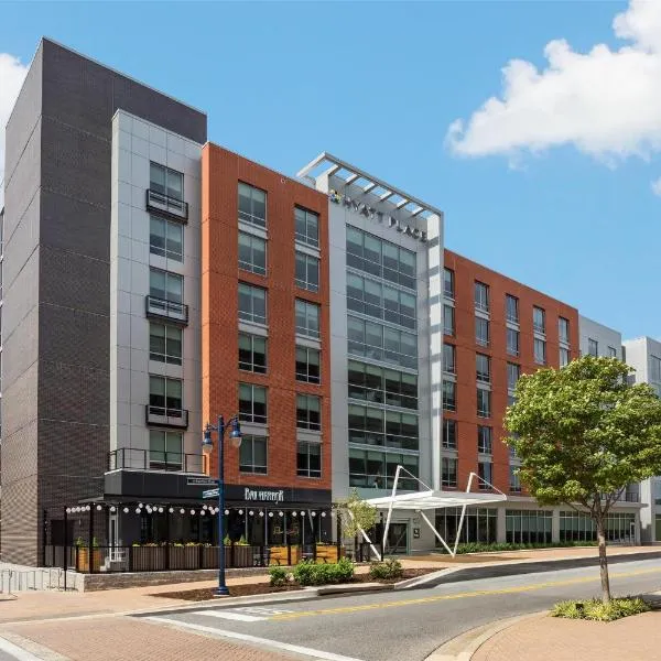 Hyatt Place National Harbor，位于国家海港的酒店
