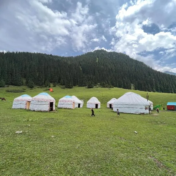 Emin Sky Camp, hotelli kohteessa Mineralʼnyy Istochnik Altyn-Arasan