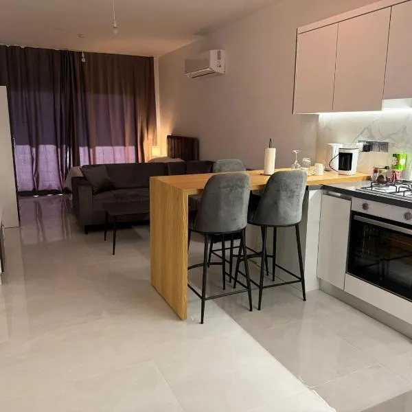 CEASAR RESORT STUDIO Consus, Hotel in Aglantzia