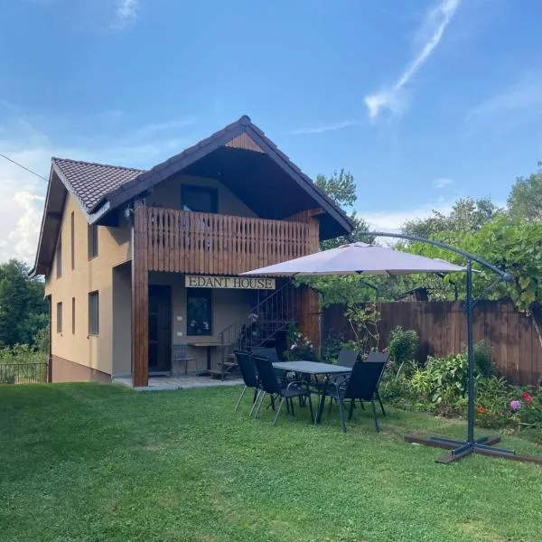 EDANT HOUSE, hotelli kohteessa Bumbesti Pitic