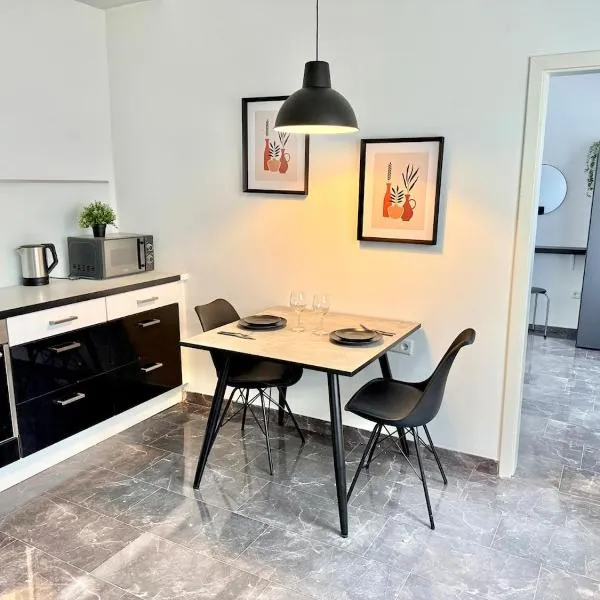 6 Min zum Hbf - Ideal für Paare, Solo-Reisende oder Business-Reisende, hotell sihtkohas Mönchengladbach