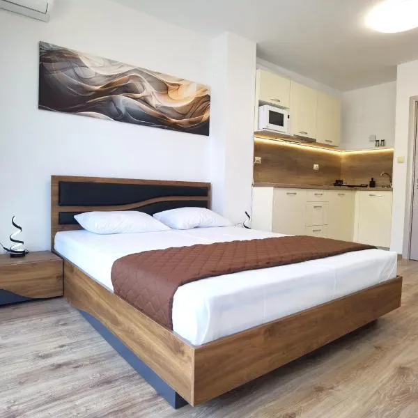 Cabacum Pleasure Beachfront Apartments, Hotel in Warna