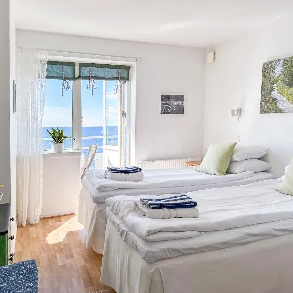 Pensionat Strandgården，位于默勒的酒店