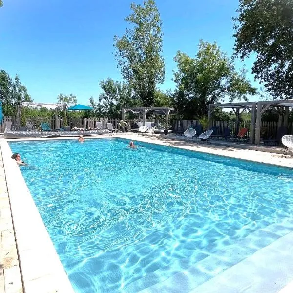 Camping la Venise Verte, hotel v destinaci Coulon