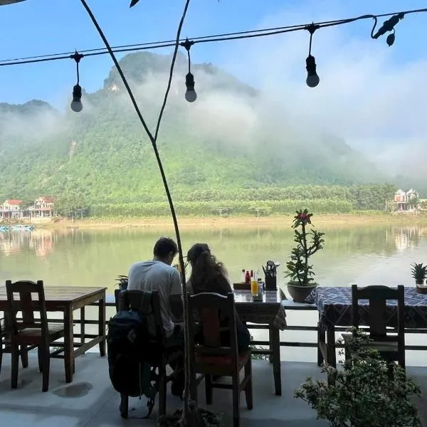 Funny Monkeys Homestay, ξενοδοχείο σε Φονγκ Να