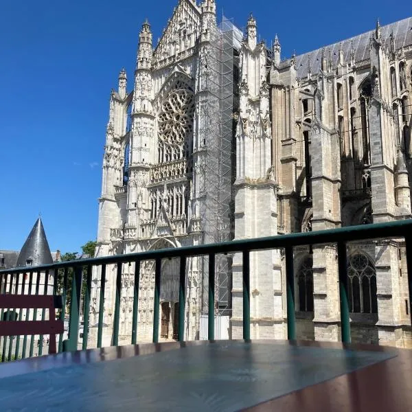 Lovely appartement vue cathédrale, ξενοδοχείο στο Μποβέ