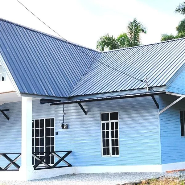 Amyza Homestay 3Bilik, ξενοδοχείο σε Semerah