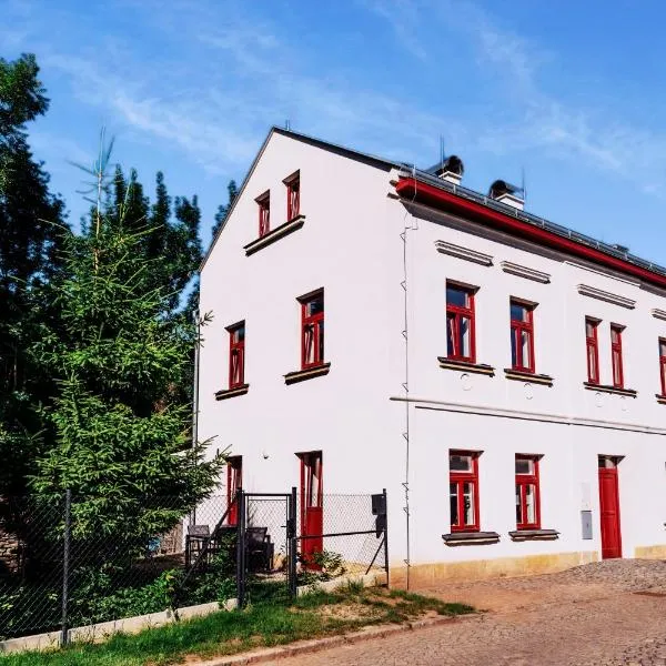 Apartmány Tři Oříšky - Lomnice nad Popelkou, hotell sihtkohas Lomnice nad Popelkou