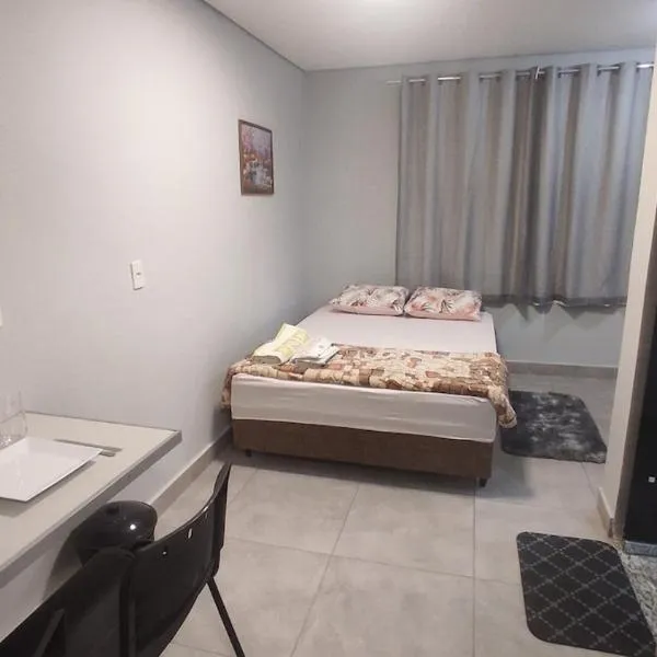 Kitnet independente confortável e muito bem localizada, hotel in Belo Horizonte