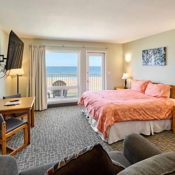 Corner Queen Fireplace Studio - No Stairs - Ocean View - Pool & Hot Tub, Hotel in Lincoln City