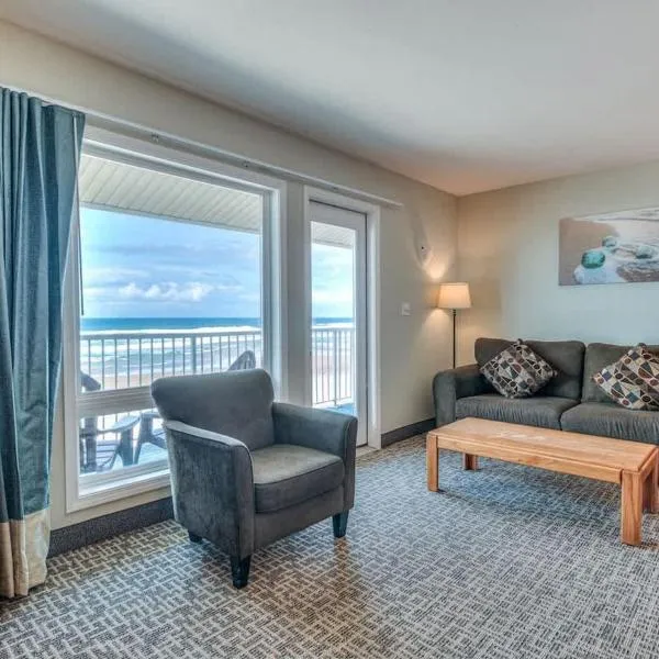 Oceanfront Suite - 2 Queen Beds - Beach Access - Pool and Hot Tub, Hotel in Lincoln City