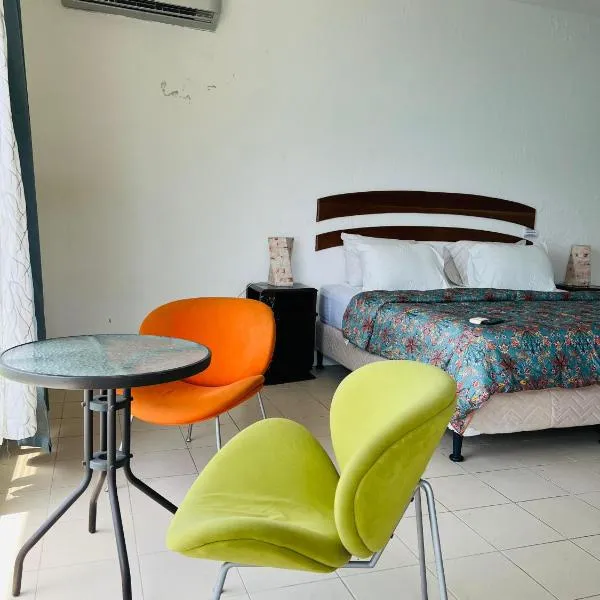 Tikal Sunrise Guesthouse, hotel in Flores