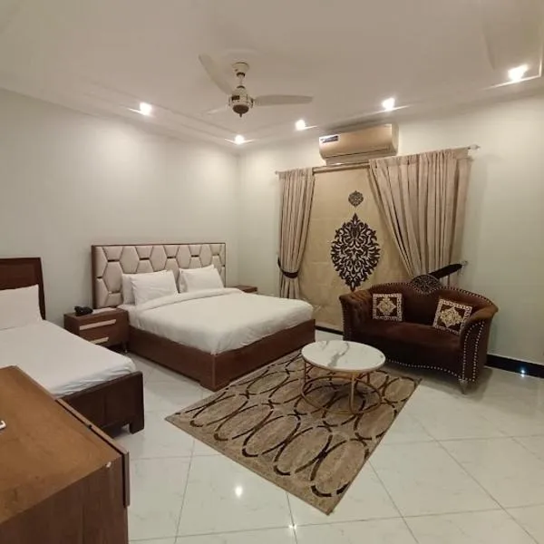 Relax Lodge Family Guest House, hotel in Islamabad