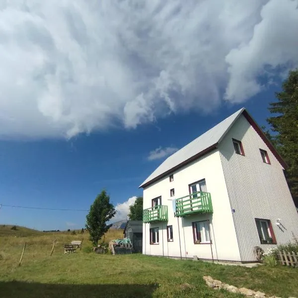 Farm stay La NOSTRA CASA，位于扎布利亚克的酒店