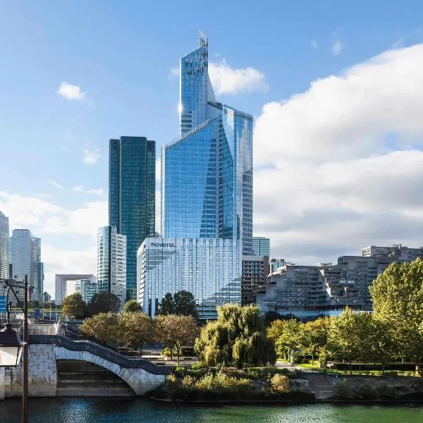 Novotel Paris La Defense Esplanade, Hotel in Courbevoie