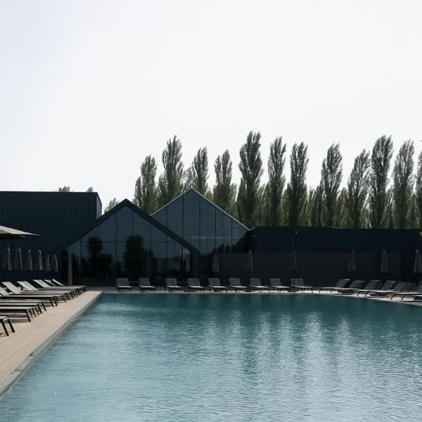 Morewell Resort&SPA, hotel in Tolokun