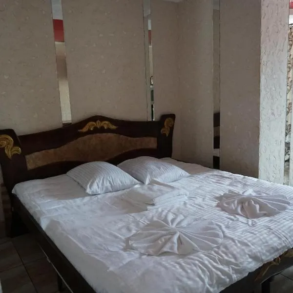 Готель Колізей, hotel a Khmelʼnytsʼkyy