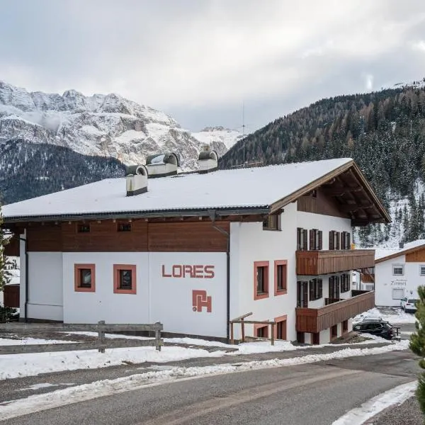 Apartments Lores, ξενοδοχείο σε Selva di Val Gardena