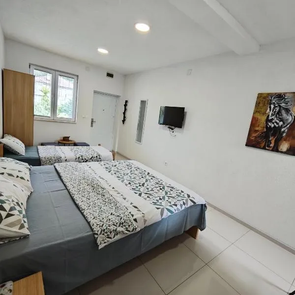 Apartments Three Ohrid, hotel v destinaci Ohrid