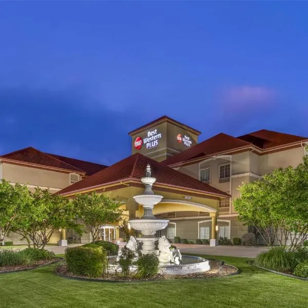 Best Western Plus Monica Royale Inn & Suites, hotel em Greenville