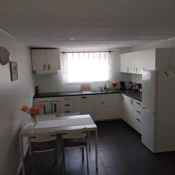 A peaceful and quiet apartment, hotel v destinaci Oltedal