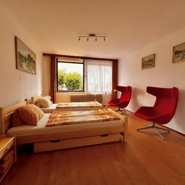 Brána do České Kanady, hotel v Českém Rudolci