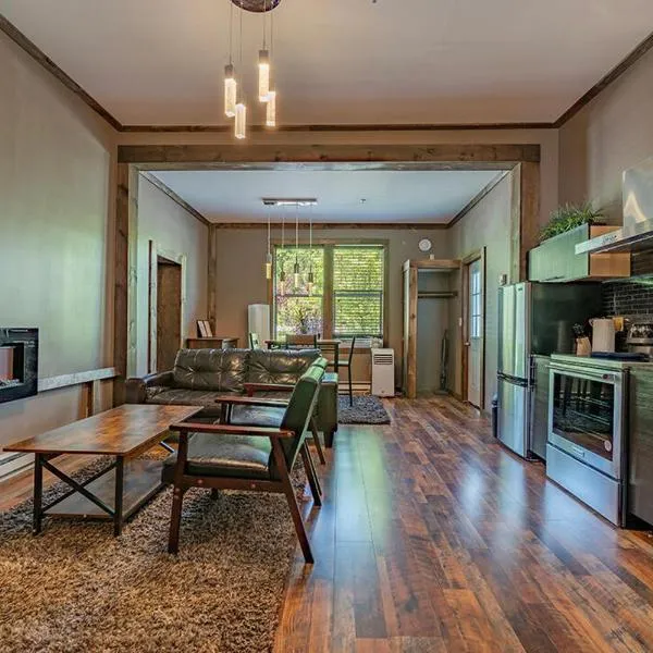 Downhill Lodge Condominium, ξενοδοχείο σε Lake Placid