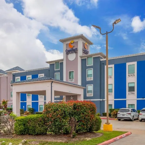 Comfort Inn & Suites Houston FM1960 - Champions, hotel in Houston