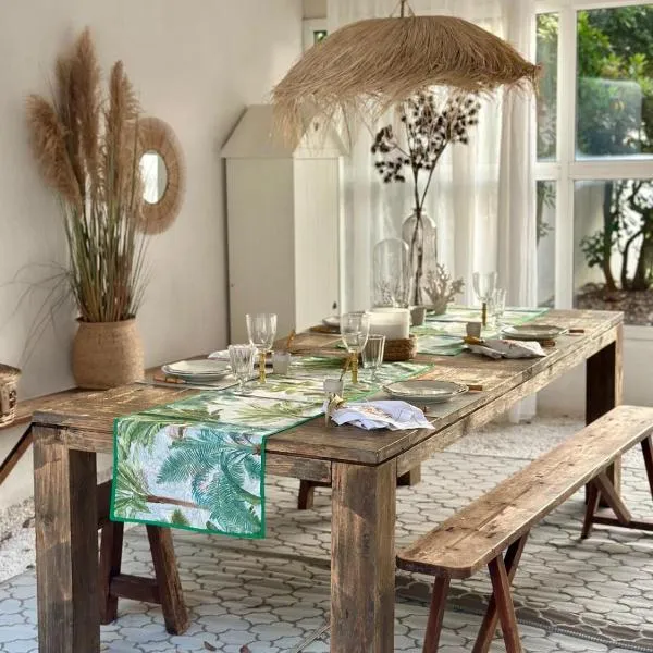 Villa TEYO Le Bois Plage en Ré, Hotel in Le Bois-Plage-en-Ré