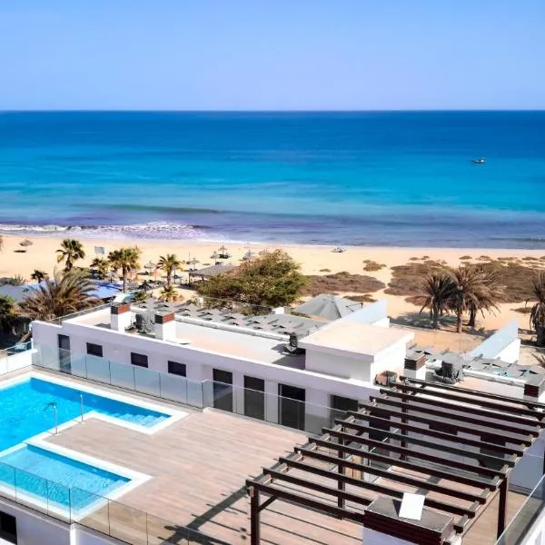 Apartamentos Golfinho Dourado, hotel v destinaci Santa Maria