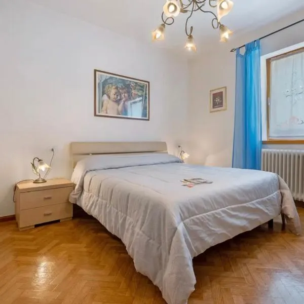 Camera Meridiana, hotel in Roncone