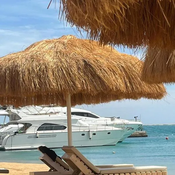 Luxury Suite Princess Resort Two bedroom apartment Hurghada سويت فاخر البرنسيسه غرفتين, ξενοδοχείο στη Χουργκάντα