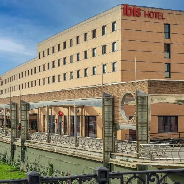 Ibis Malaga Centro Ciudad, hotel in Málaga