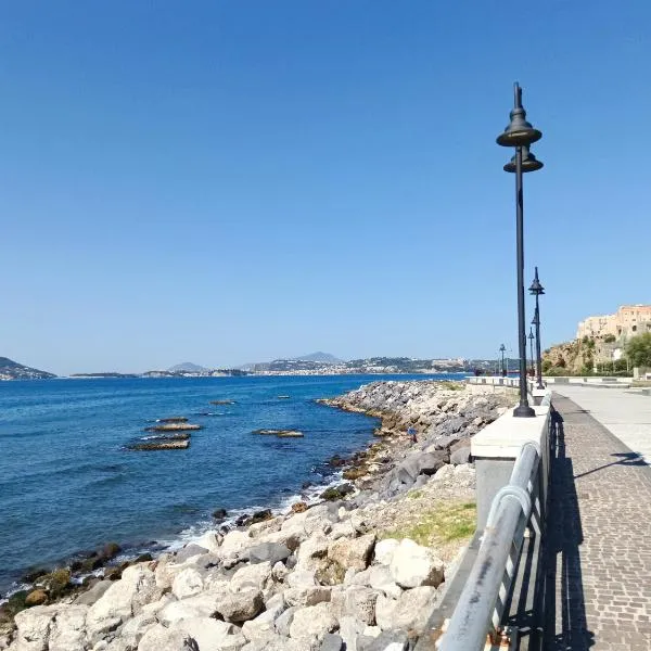 TIVA' Holiday House, hotell sihtkohas Pozzuoli