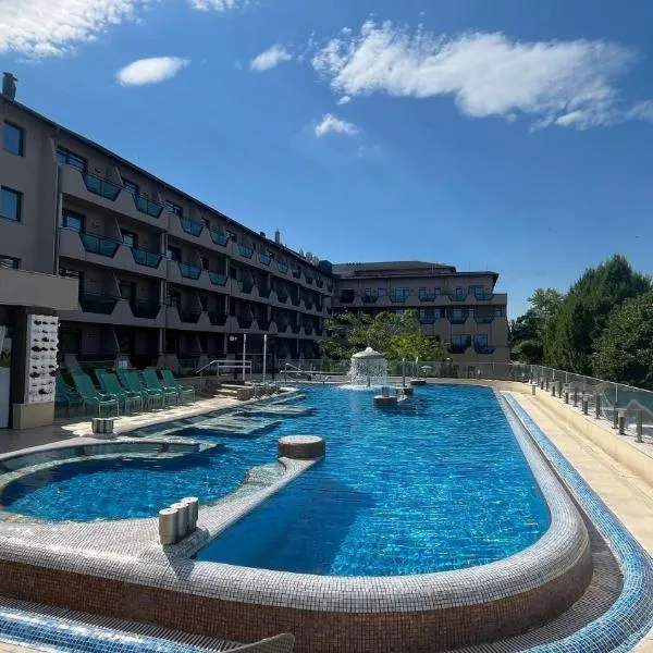 Hotel Wellamarin, hotel en Zamárdi