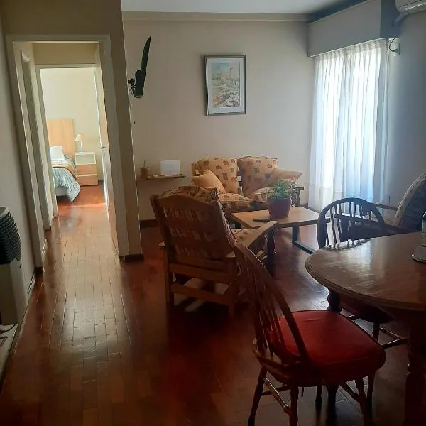 Gutierrez Home, hotel in Mendoza