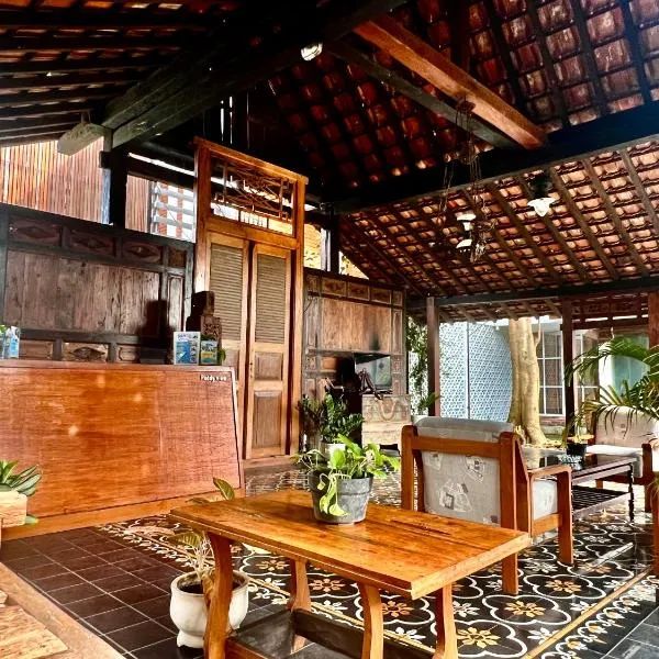 PaddyView Hostel by Zzz, hotel en Banyuwangi