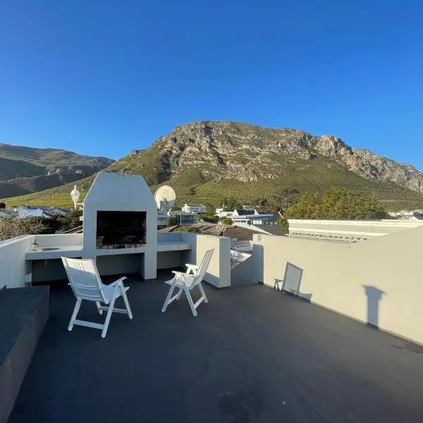 Voelklip Holiday Home, hotel a Hermanus