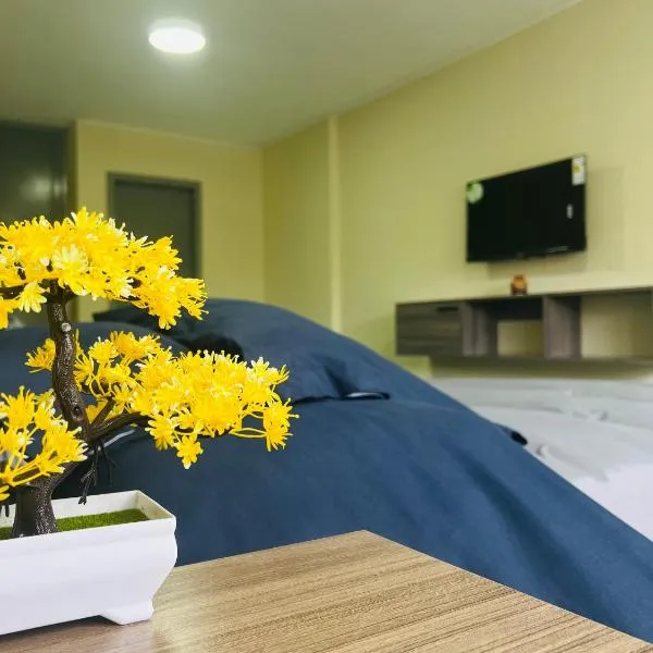 AShostEcuador, Quito, rooms & suits, Quito cerca parque La Carolina,位于基多的酒店