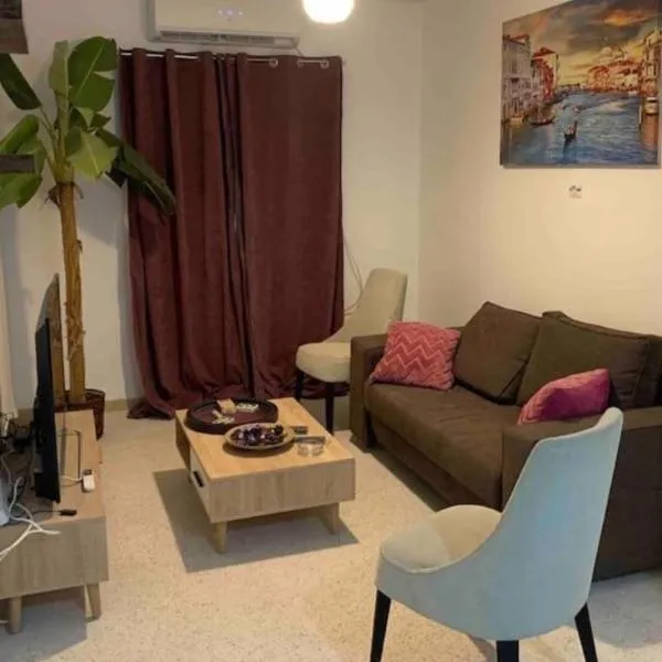 Appartement 5 lits 2 chambres Mimosa, hôtel à Staoueli