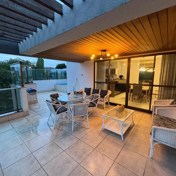 Cobertura com Piscina no Iloa, hotel v destinaci Barra de São Miguel