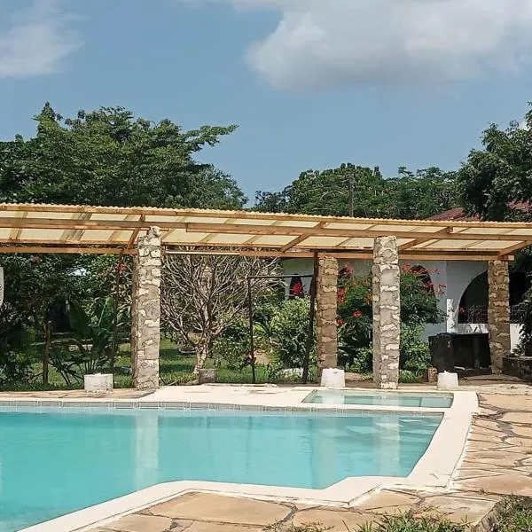 Fred Hunter Villa, hotel v destinaci Tiwi