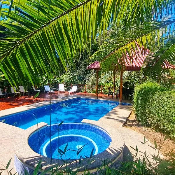 Cabinas Costa Tropicana, hotel v mestu Uvita