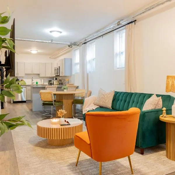 Moderno 1BR - Parking - 15 min NYC, hotel v destinaci Jersey City