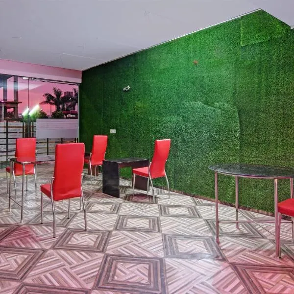 Hotel O Sunshine Near Netaji Subhash Chandra Bose International Airport，位于Gauripur的酒店