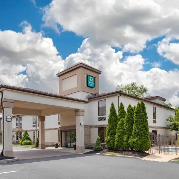 Quality Inn & Suites NJ State Capital Area, hotel v destinaci Morrisville