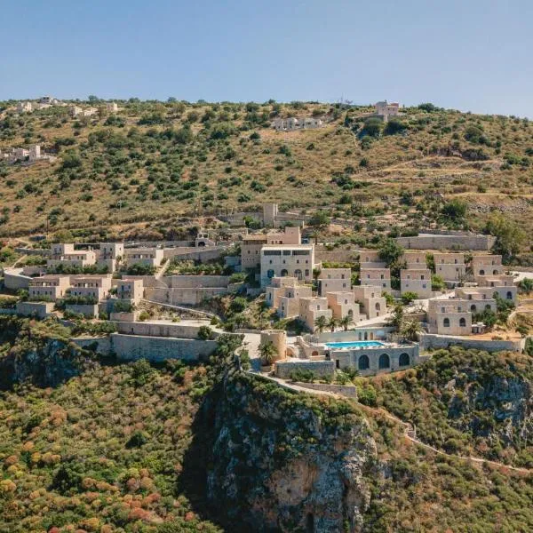 リメニ ビレッジ(Limeni Village)、リメニのホテル